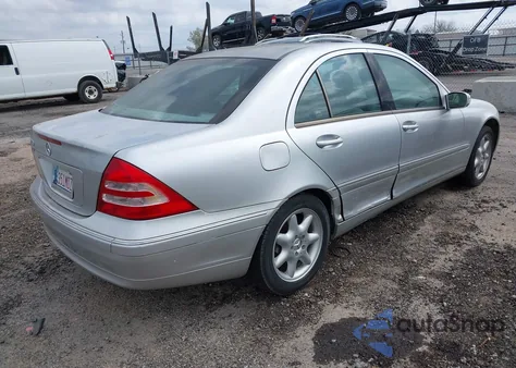 2003 Mercedes-Benz C 240 from USA, damaged, VIN WDBRF61J53F335285